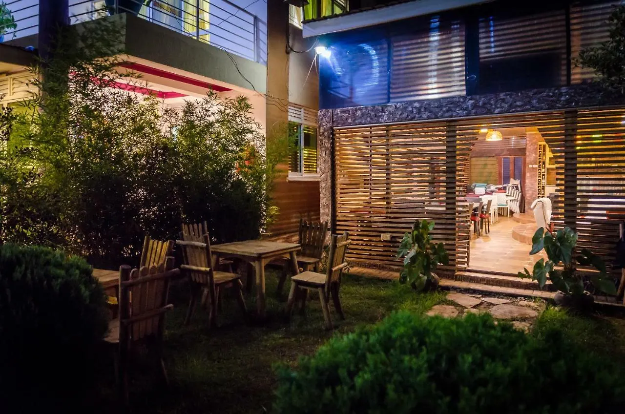Space Hotel Apartments & Spa Munyonyo Apart Otel
